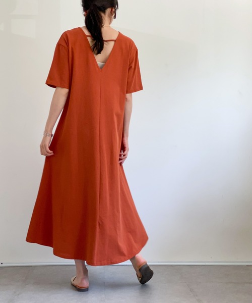 セール バックオープンフレアーカットソーワンピース ワンピース Ottilie オティーリエ のファッション通販 Zozotown