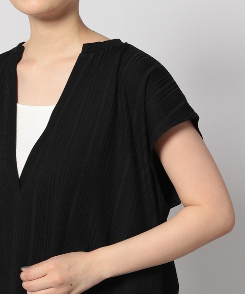 PAGEBOY(ページボーイ)の「スリットVネックフレンチスリーブ(Tシャツ/カットソー・レディース・ブラック/オフホワイト/ブラウン系その他・FREE)」の13枚目の写真
