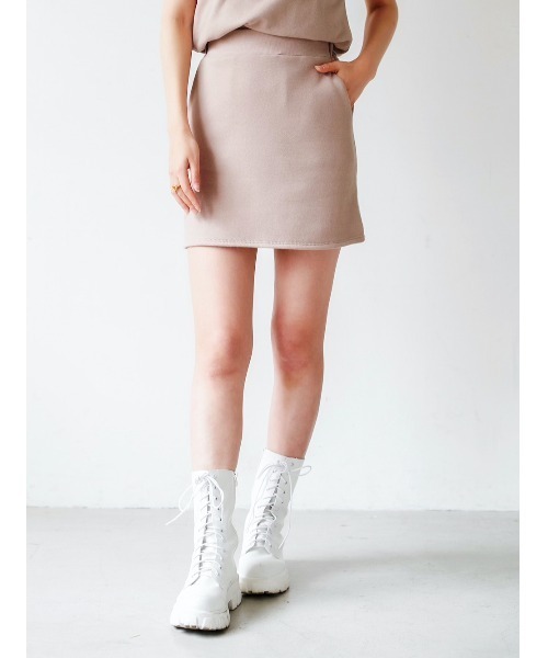 Darich（ダーリッチ）の「エンボスポイントスウェットスカート（スカート・レディース・ピンク/グレー/ブラック/アイボリー・FREE）」の16枚目の写真