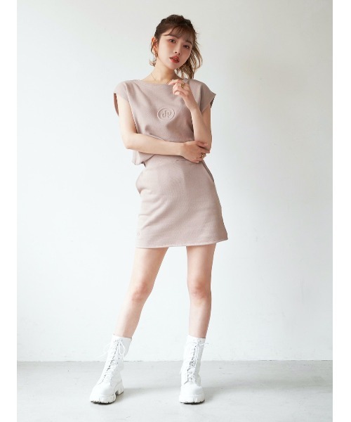 Darich（ダーリッチ）の「エンボスポイントスウェットスカート（スカート・レディース・ピンク/グレー/ブラック/アイボリー・FREE）」の17枚目の写真