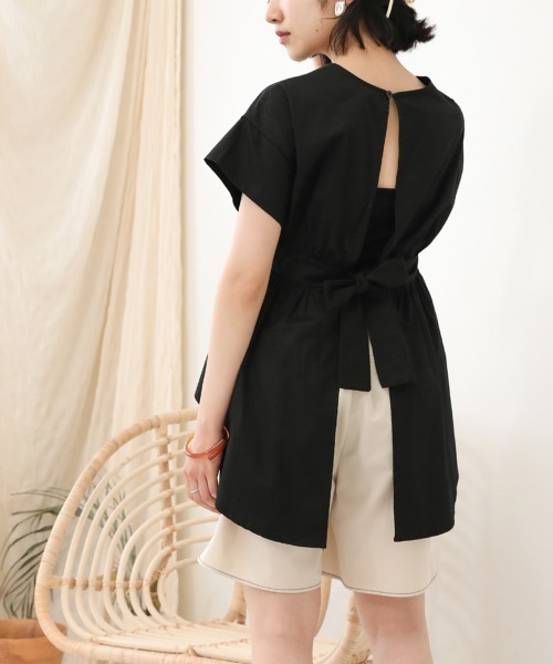 Bab(バブ)の「【WEB限定】バックオープンリボンブラウス(シャツ/ブラウス・レディース・オフホワイト/ブルー/ブラック・38)」の12枚目の写真