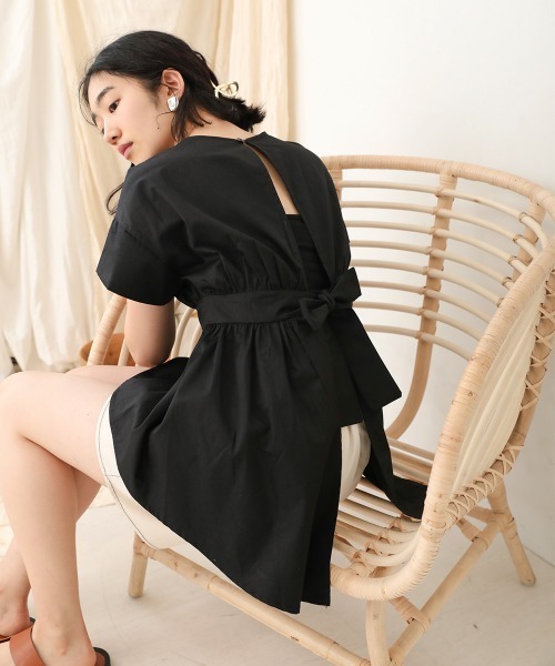 Bab(バブ)の「【WEB限定】バックオープンリボンブラウス(シャツ/ブラウス・レディース・オフホワイト/ブルー/ブラック・38)」の14枚目の写真