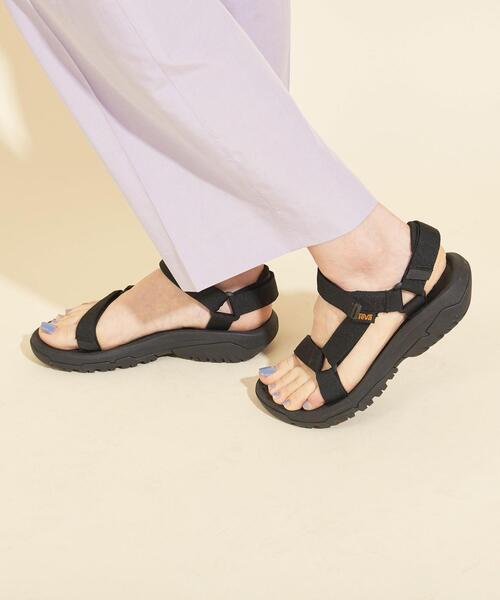 Teva(テバ)の「<TEVA>HURRICANE XLT 2 サンダル(サンダル・レディース・ブラック/ベージュ・6/8/5/7)」の5枚目の写真