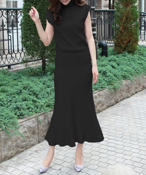 Julia Boutique（ジュリアブティック）の「2点セット・フレンチスリーブトップス+マーメイドロングスカートセットアップ/21134（アンサンブル・レディース・ブラック/ベージュ/アイボリー/ラベンダー・ONE）」の2枚目の写真