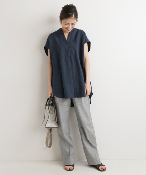 IENA（イエナ）の「リネンノースリーブスキッパーシャツ◆（シャツ/ブラウス・レディース・ホワイト/ブラック/ベージュ/ネイビー・FREE）」の8枚目の写真