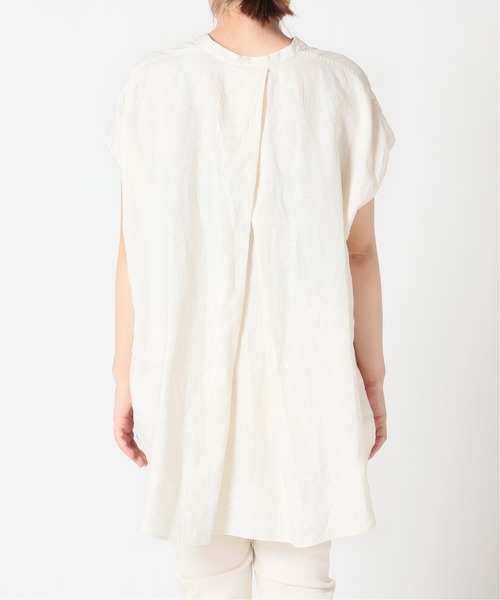 IENA（イエナ）の「リネンノースリーブスキッパーシャツ◆（シャツ/ブラウス・レディース・ホワイト/ブラック/ベージュ/ネイビー・FREE）」の11枚目の写真