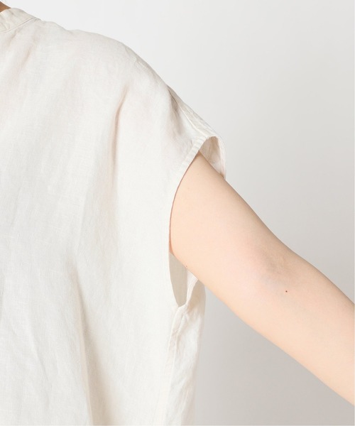 IENA（イエナ）の「リネンノースリーブスキッパーシャツ◆（シャツ/ブラウス・レディース・ホワイト/ブラック/ベージュ/ネイビー・FREE）」の14枚目の写真