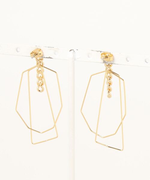 tone(トーン)の「【Coto】ゴールド変形ピアス(MA)(ピアス(両耳用)・レディース・ゴールド・FREE)」の2枚目の写真
