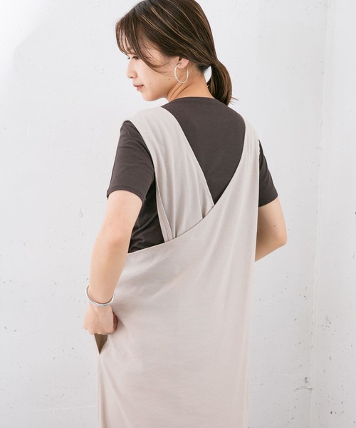 KBF（ケイビーエフ）の「コンパクトベーシックTシャツ（Tシャツ/カットソー・レディース・アイボリー/ブルー/オレンジ/ダークブラウン・ONE）」の3枚目の写真