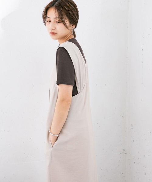 KBF（ケイビーエフ）の「コンパクトベーシックTシャツ（Tシャツ/カットソー・レディース・アイボリー/ブルー/オレンジ/ダークブラウン・ONE）」の10枚目の写真