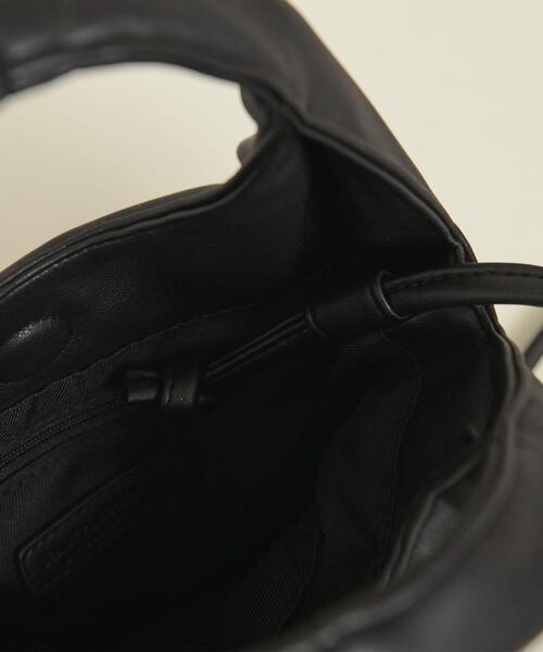 BEAUTY&YOUTH UNITED ARROWS(ビューティーアンドユースユナイテッドアローズ)の「BY プクトライアングルショルダーバッグ -2WAY- ∴ ◆(ショルダーバッグ・レディース・ブラック/マスタード/ケリー・FREE)」の5枚目の写真