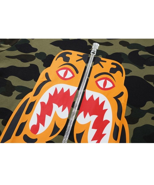 A BATHING APE(アベイシングエイプ)の「1ST CAMO TIGER TEE M(Tシャツ/カットソー・メンズ・イエロー/グリーン・SMALL/MEDIUM/LARGE/X-LARGE/XX-LARGE/XXX-LARGE)」の12枚目の写真