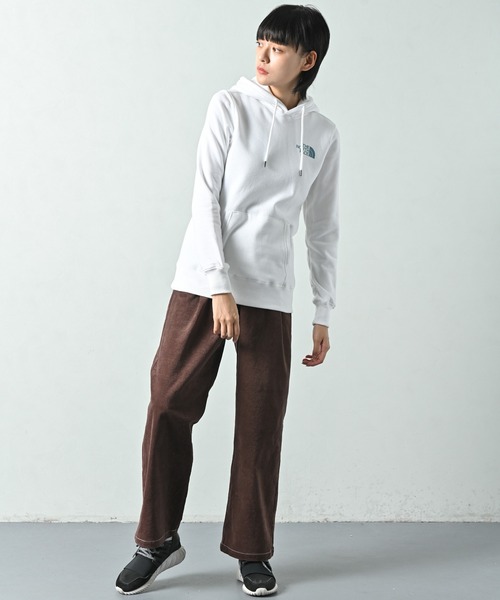 THE NORTH FACE（ザノースフェイス）の「THE NORTH FACE(ザ・ノース・フェイス) BOX NSE プルオーバーパーカー（パーカー・レディース・ホワイト/ブラック/グレー・S/M/XS）」の12枚目の写真