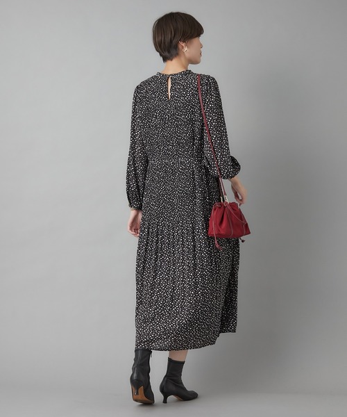 un dix cors（アンディコール）の「女性らしい繊細なデザイン　ダルメシアンプリントプリーツワンピース（ワンピース・レディース・ブラック/オフホワイト・FREE）」の22枚目の写真