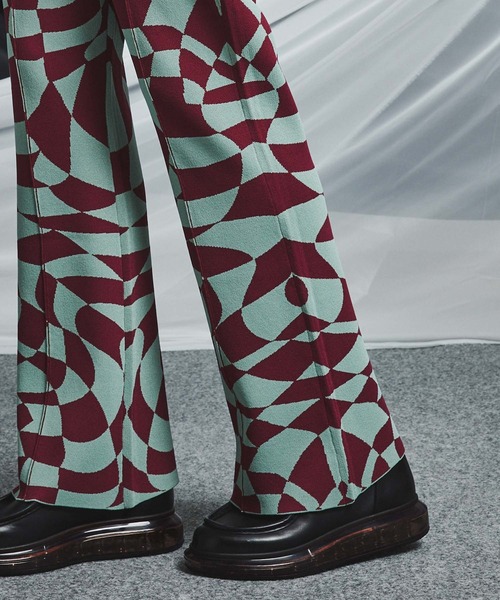 MAISON SPECIAL（メゾンスペシャル）の「《ユニセックスアイテム》クレイジーチェッカーフラッグニットピンタックフレアパンツ 【MAISON SPECIAL/メゾンスペシャル】（その他パンツ・メンズ・ブラック/グリーン/ブルー・0/1/2）」の7枚目の写真