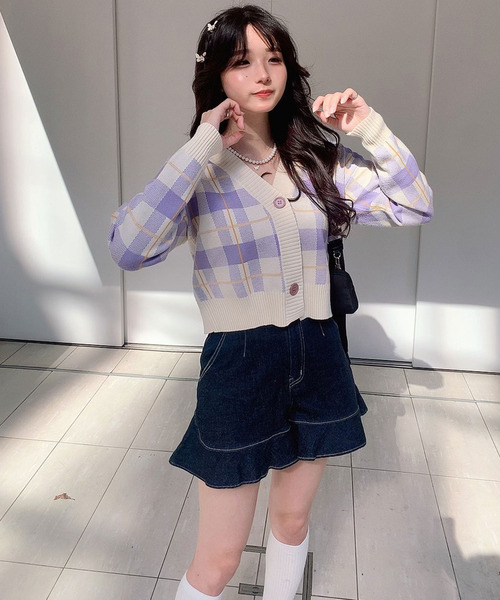 titty＆Co. PETIT by poyo（ティティーアンドコープティバイポヨ）の「【ファッションインフルエンサーPOYO×titty&Co.PETIT 】ビックチェックニットカーディガン（カーディガン/ボレロ・レディース・パープル/ベージュ・FREE）」の5枚目の写真