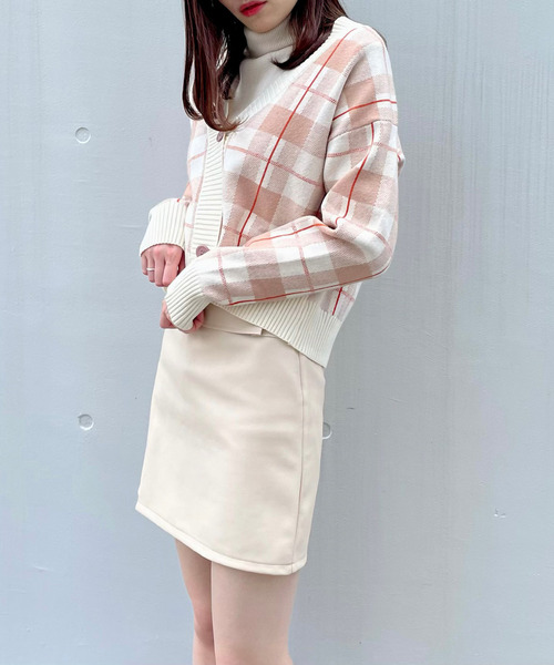 titty＆Co. PETIT by poyo（ティティーアンドコープティバイポヨ）の「【ファッションインフルエンサーPOYO×titty&Co.PETIT 】ビックチェックニットカーディガン（カーディガン/ボレロ・レディース・パープル/ベージュ・FREE）」の20枚目の写真