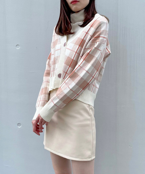 titty＆Co. PETIT by poyo（ティティーアンドコープティバイポヨ）の「【ファッションインフルエンサーPOYO×titty&Co.PETIT 】ビックチェックニットカーディガン（カーディガン/ボレロ・レディース・パープル/ベージュ・FREE）」の16枚目の写真