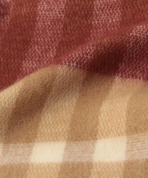 coen（コーエン）の「フェザータッチチェック柄ストール（ストール/ショール・レディース・ベージュ/ネイビー/ピンク/ナチュラル・FREE）」の22枚目の写真