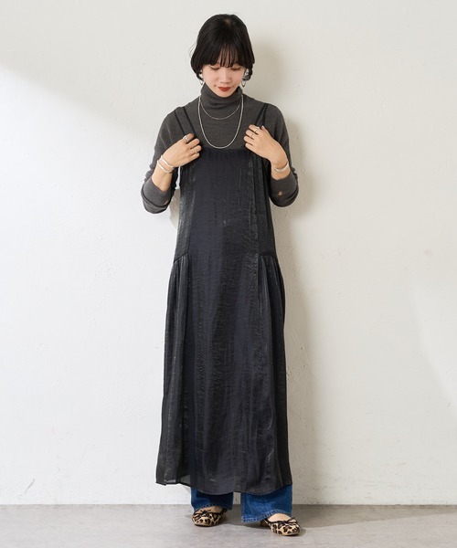 SHENERY（シーナリー）の「サイドギャザーキャミドレス（ワンピース・レディース・ライトグレー/ブラック・FREE）」の16枚目の写真