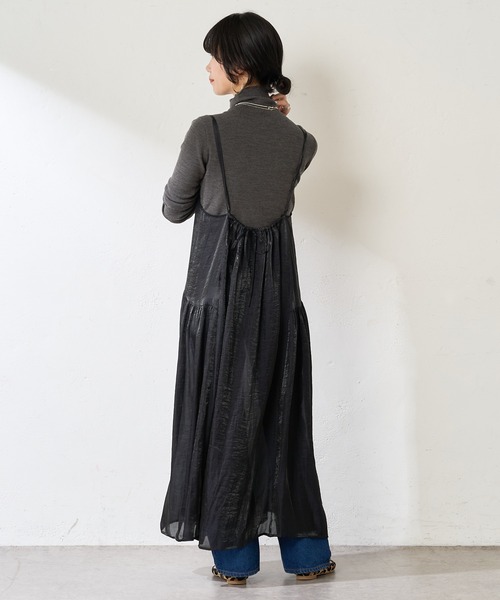 SHENERY（シーナリー）の「サイドギャザーキャミドレス（ワンピース・レディース・ライトグレー/ブラック・FREE）」の19枚目の写真