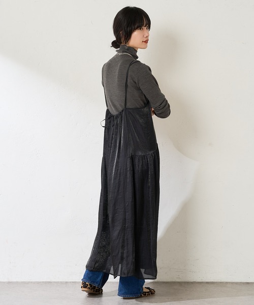 SHENERY（シーナリー）の「サイドギャザーキャミドレス（ワンピース・レディース・ライトグレー/ブラック・FREE）」の18枚目の写真