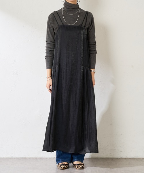 SHENERY（シーナリー）の「サイドギャザーキャミドレス（ワンピース・レディース・ライトグレー/ブラック・FREE）」の6枚目の写真