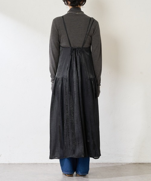 SHENERY（シーナリー）の「サイドギャザーキャミドレス（ワンピース・レディース・ライトグレー/ブラック・FREE）」の10枚目の写真