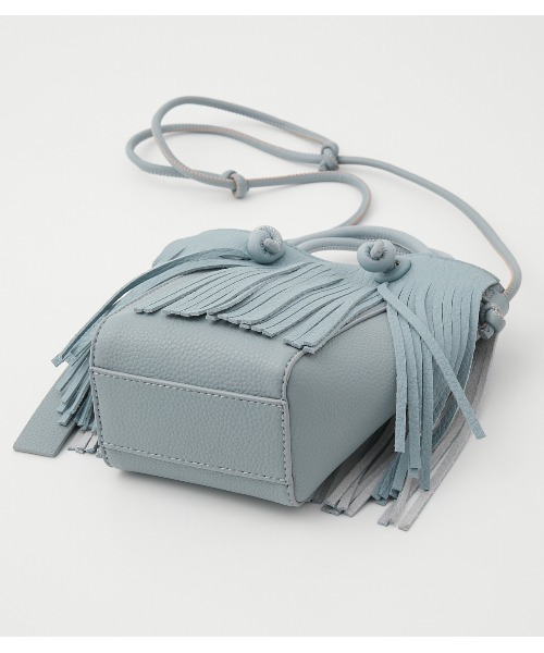 crie conforto(クリーコンフォルト)の「フリンジミニバッグ(ショルダーバッグ・レディース・ライトブルー/ブラック/アイボリー・FREE)」の19枚目の写真