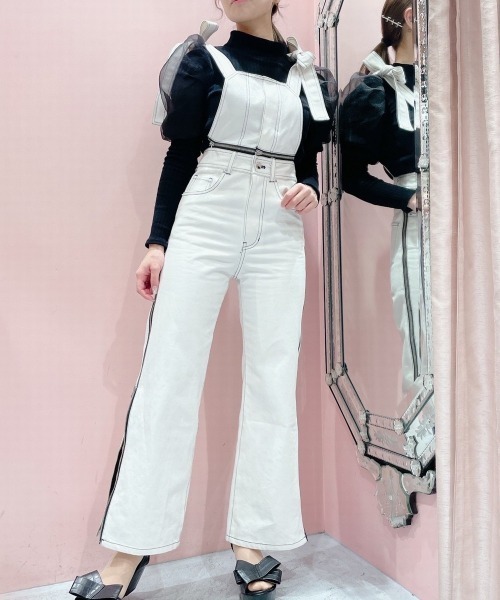 lilLilly（リルリリー）の「ボリュームパフスリーブリブニット（ニット/セーター・レディース・ブラック/ベージュ/ブルー・FREE）」の6枚目の写真