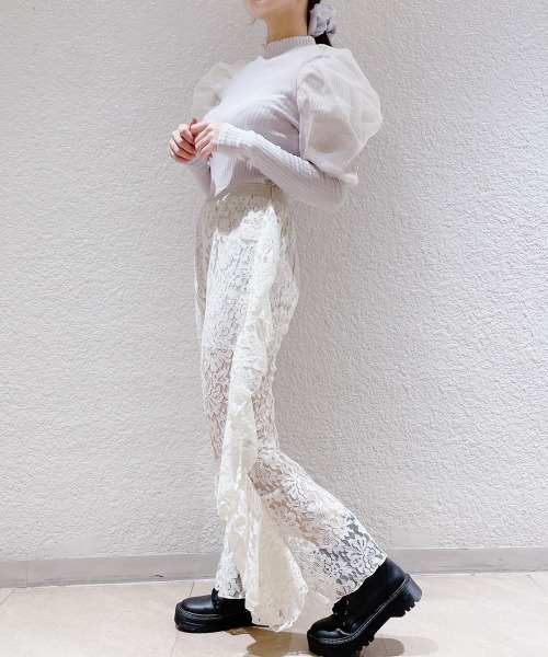 lilLilly（リルリリー）の「ボリュームパフスリーブリブニット（ニット/セーター・レディース・ブラック/ベージュ/ブルー・FREE）」の16枚目の写真