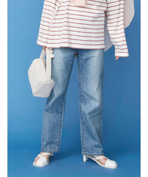 Ungrid(アングリッド)の「ヴィンテージストレートデニム(デニムパンツ・レディース・ブルー・26inch/25inch/24inch)」の4枚目の写真