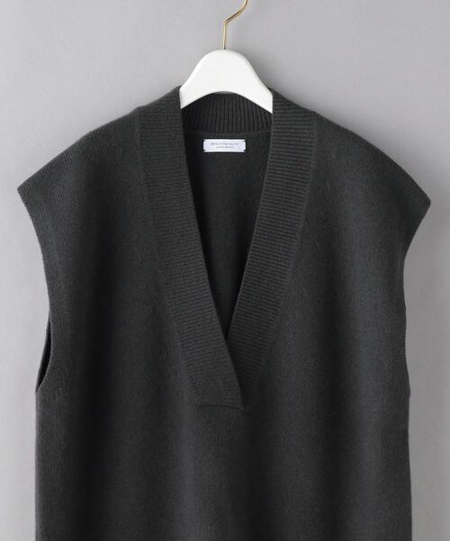 BEAUTY&YOUTH UNITED ARROWS(ビューティーアンドユースユナイテッドアローズ)の「BY ハミルトンウール ビッグ Vネック ベスト(ベスト・レディース・オリーブ/ダークグレー/ナチュラル/ケリー・FREE)」の15枚目の写真