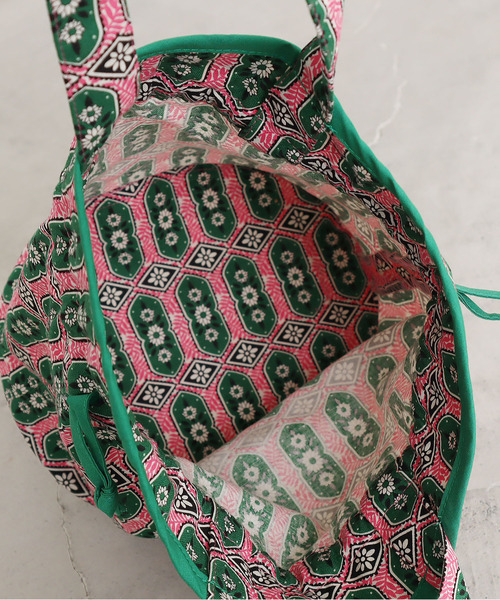 Dot＆Stripes CHILD WOMAN（ドットアンドストライプス　チャイルドウーマン）の「アフリカンプリント 巾着BAG（トートバッグ・レディース・ピンク・FREE）」の5枚目の写真