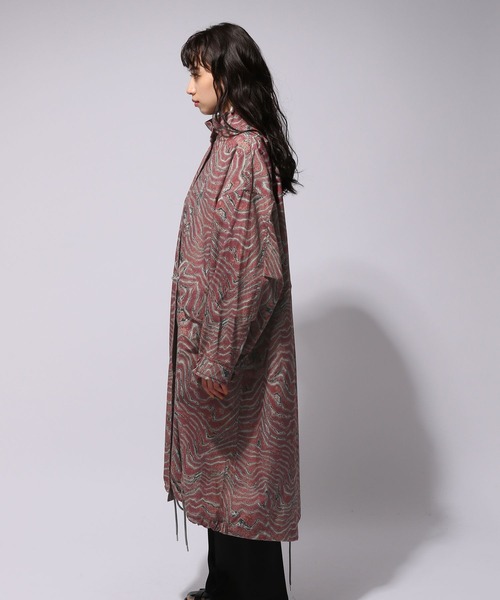 HARE（ハレ）の「lacquerモッズコート(HARE)（モッズコート・レディース・グレー/ピンク・FREE）」の4枚目の写真