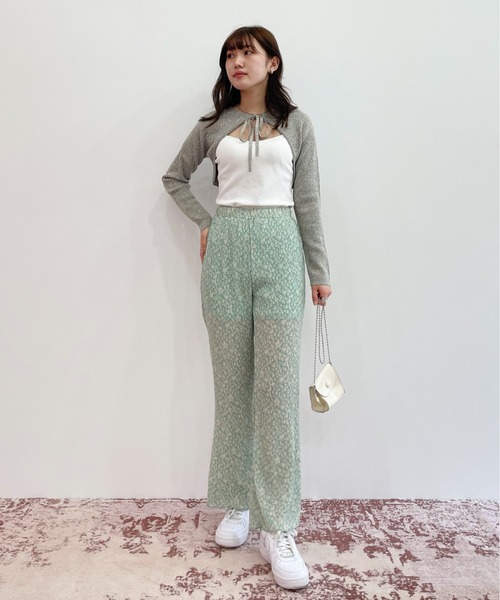 EPIMI E'PIMMY（エピミエピミー）の「フラワープリントプリーツパンツ（その他パンツ・レディース・オフホワイト/グリーン系その他・MEDIUM）」の14枚目の写真