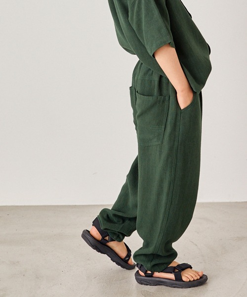 &yam(アンドヤム)の「リネンレーヨン テーパードイージーパンツ(その他パンツ・キッズ・ベージュ/グリーン/エンジ/ネイビー・110-120cm/100-110cm/120-130cm)」の22枚目の写真