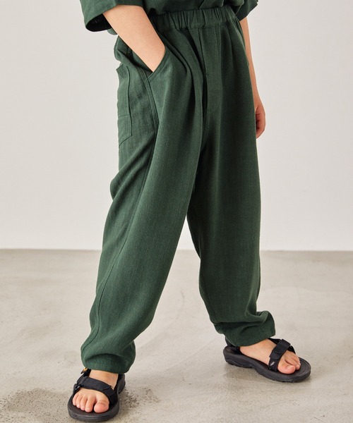 &yam(アンドヤム)の「リネンレーヨン テーパードイージーパンツ(その他パンツ・キッズ・ベージュ/グリーン/エンジ/ネイビー・110-120cm/100-110cm/120-130cm)」の21枚目の写真