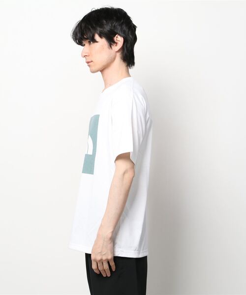THE NORTH FACE(ザノースフェイス)の「ザ ノース フェイス THE NORTH FACE S/S Colored Square Logo Tee(ショートスリーブカラードスクエアロゴティー)(Tシャツ/カットソー・メンズ・ホワイト×グレー/ホワイト×ブルー/ホワイト×ブラック/ホワイト×グリーン・LL/L/S/M)」の5枚目の写真