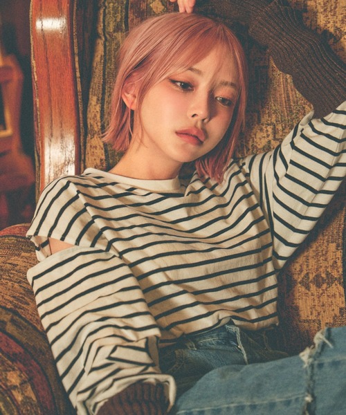 moment+（モーメントプラス）の「綿100%無地＆ボーダー ショルダーカットアウトロングスリーブTシャツ（Tシャツ/カットソー・レディース・ブラック/オフホワイト/ピンク/グリーン/ブラック系その他/ベージュ系その他・M/FREE）」の11枚目の写真