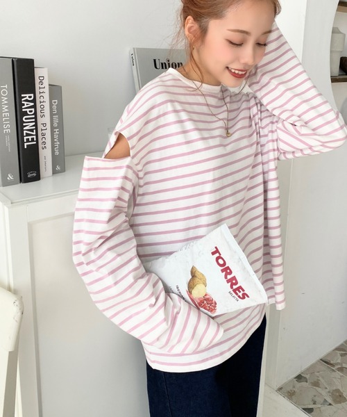 moment+（モーメントプラス）の「綿100%無地＆ボーダー ショルダーカットアウトロングスリーブTシャツ（Tシャツ/カットソー・レディース・ブラック/オフホワイト/ピンク/グリーン/ブラック系その他/ベージュ系その他・M/FREE）」の20枚目の写真