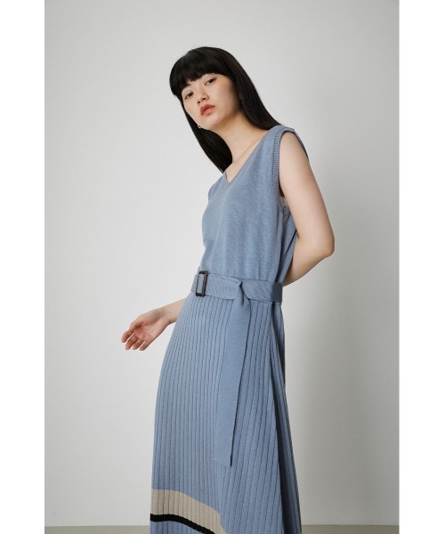 AZUL by moussy(アズールバイマウジー)の「HEM DESIGN RIB ONEPIECE/ヘムデザインリブワンピース(ワンピース・レディース・ブルー系その他/ベージュ系その他/ブラック系その他・MEDIUM/SMALL)」の3枚目の写真