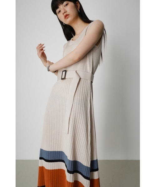 AZUL by moussy(アズールバイマウジー)の「HEM DESIGN RIB ONEPIECE/ヘムデザインリブワンピース(ワンピース・レディース・ブルー系その他/ベージュ系その他/ブラック系その他・MEDIUM/SMALL)」の13枚目の写真