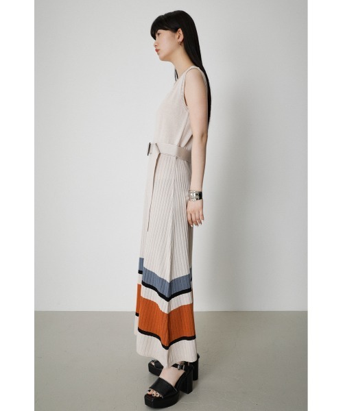 AZUL by moussy(アズールバイマウジー)の「HEM DESIGN RIB ONEPIECE/ヘムデザインリブワンピース(ワンピース・レディース・ブルー系その他/ベージュ系その他/ブラック系その他・MEDIUM/SMALL)」の17枚目の写真