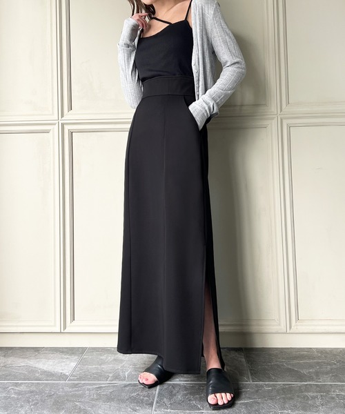 JUNOAH（ジュノア）の「サイドスリットタイトスカート（スカート・レディース・ブラック/アイボリー/ブラウン/ダークグリーン/モカ・MEDIUM/LARGE/X-LARGE/SMALL）」の3枚目の写真