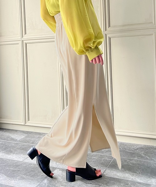 JUNOAH（ジュノア）の「サイドスリットタイトスカート（スカート・レディース・ブラック/アイボリー/ブラウン/ダークグリーン/モカ・MEDIUM/LARGE/X-LARGE/SMALL）」の12枚目の写真