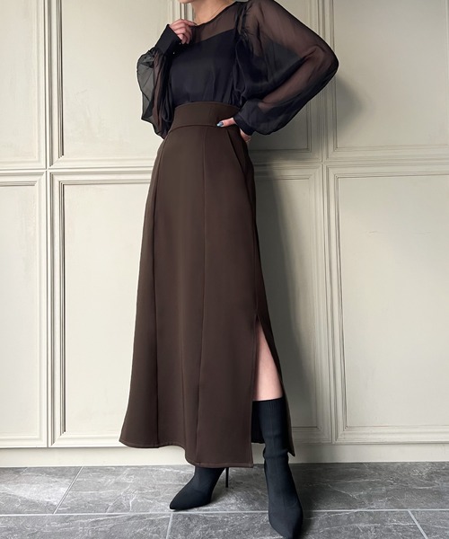 JUNOAH（ジュノア）の「サイドスリットタイトスカート（スカート・レディース・ブラック/アイボリー/ブラウン/ダークグリーン/モカ・MEDIUM/LARGE/X-LARGE/SMALL）」の13枚目の写真