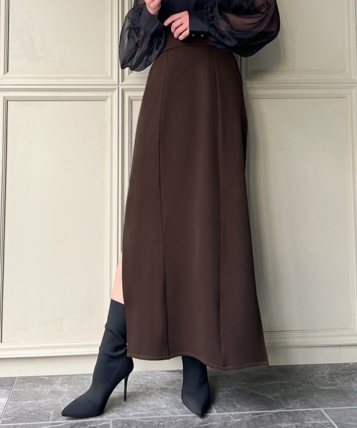 JUNOAH（ジュノア）の「サイドスリットタイトスカート（スカート・レディース・ブラック/アイボリー/ブラウン/ダークグリーン/モカ・MEDIUM/LARGE/X-LARGE/SMALL）」の15枚目の写真