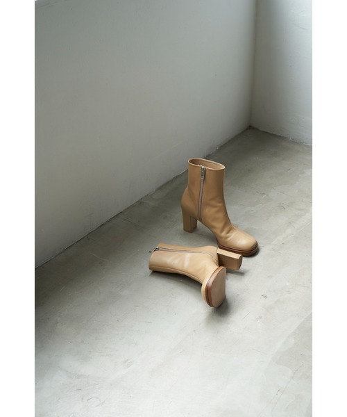 CLANE（クラネ）の「EDGE ROUND SHORT BOOTS（ブーツ・レディース・ブラック/ベージュ・37/36/38）」の13枚目の写真