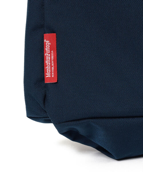 Manhattan Portage（マンハッタンポーテージ）の「Manhattan Portage × BEAMS / 別注 HELMET BAG（トートバッグ・メンズ・ネイビー/ブラック・ONE SIZE）」の7枚目の写真